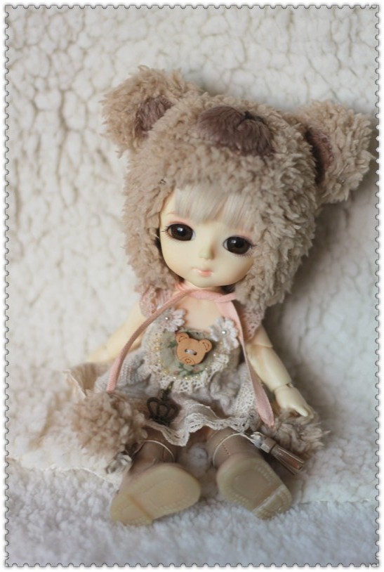pukifee,lati yellow, clothes design by ChillyQi